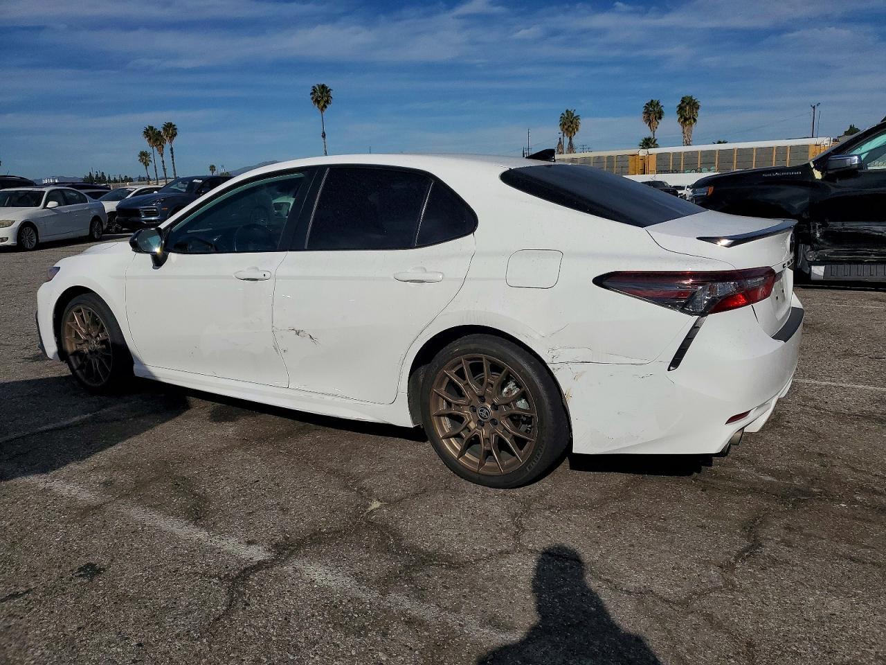 2024 TOYOTA CAMRY