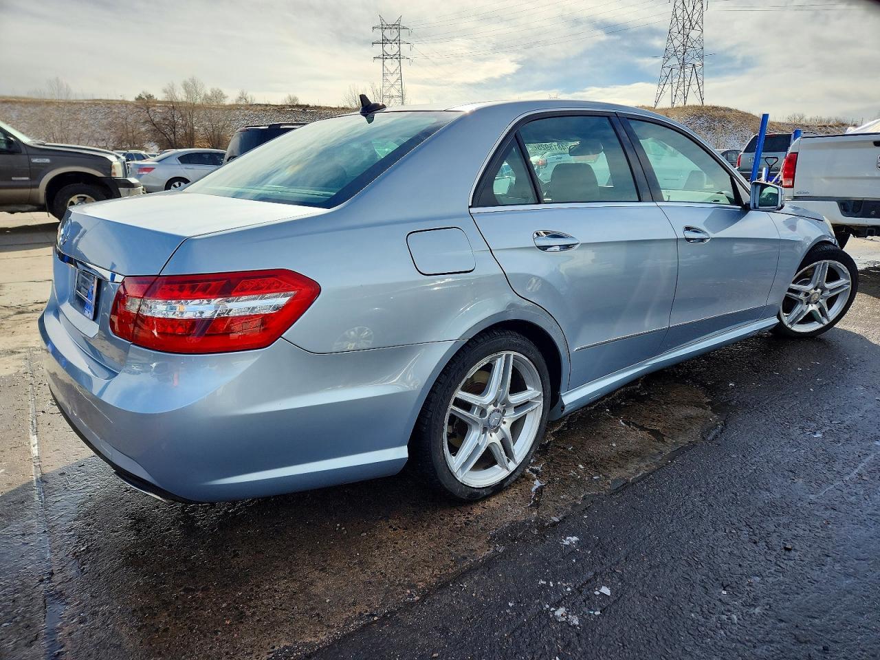 2013 MERCEDES-BENZ E-Class