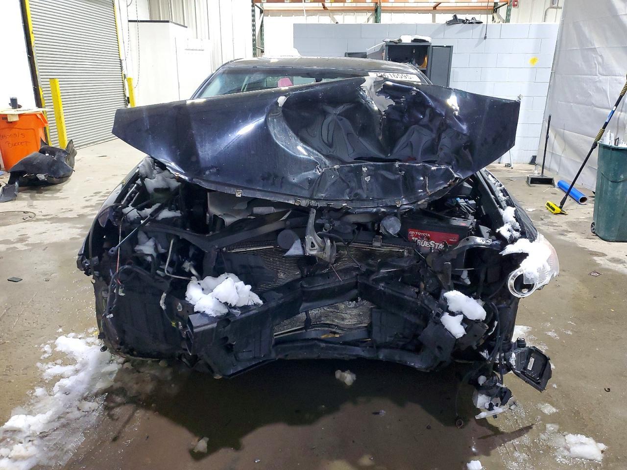 2011 TOYOTA Avalon