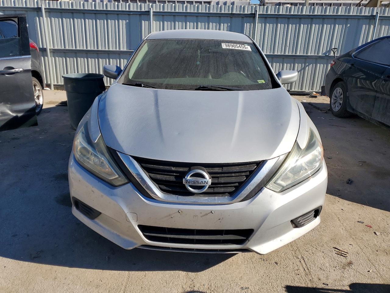 2017 NISSAN ALTIMA