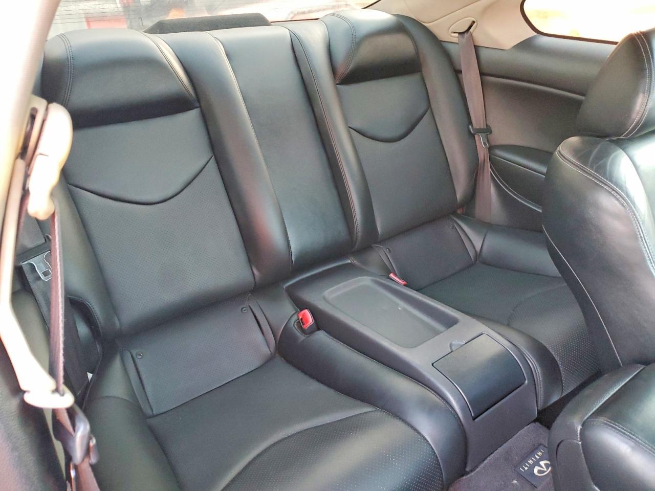 2012 INFINITI G37