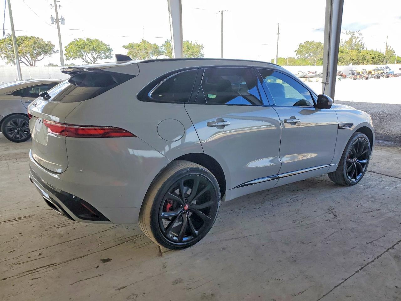 2021 JAGUAR F-Pace