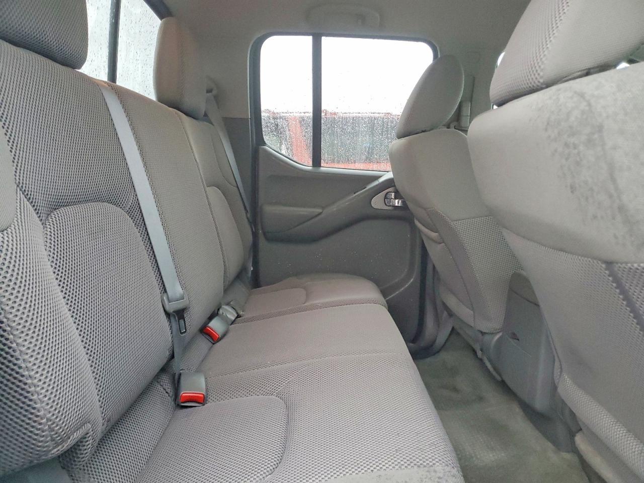 2016 NISSAN Frontier