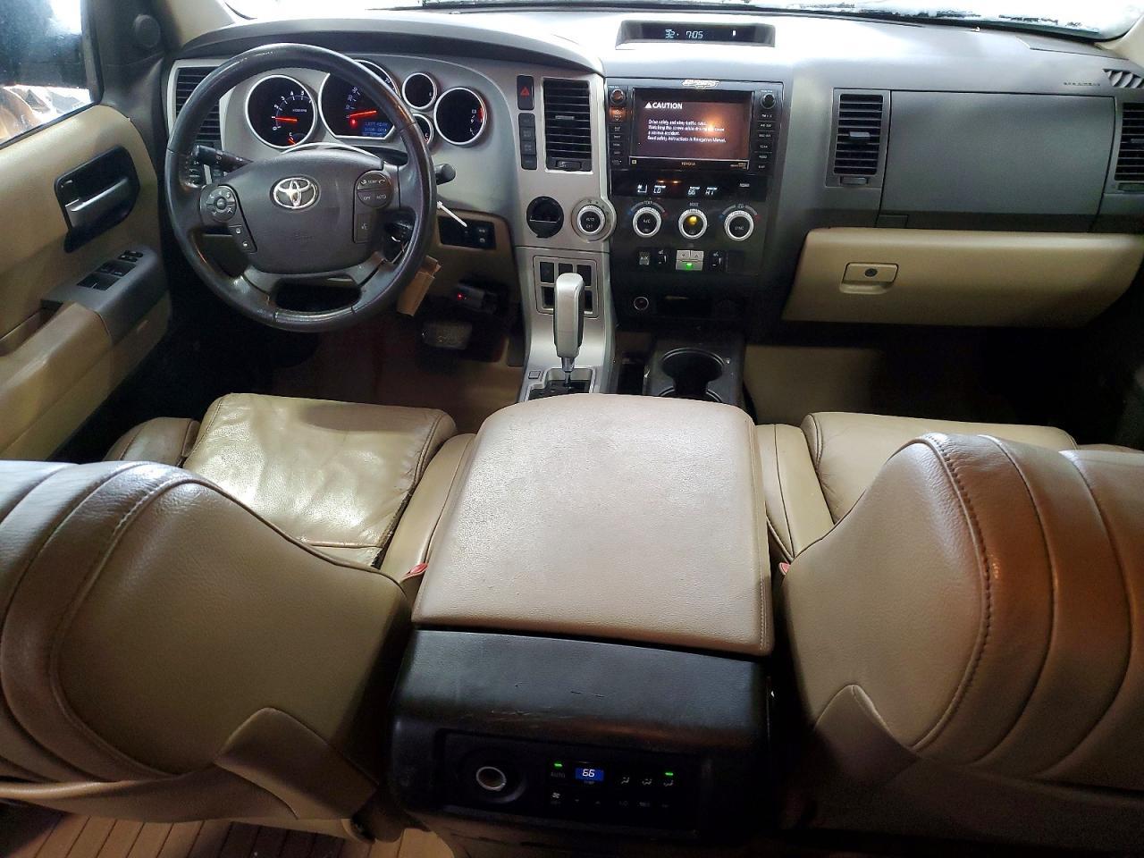 2008 TOYOTA Sequoia