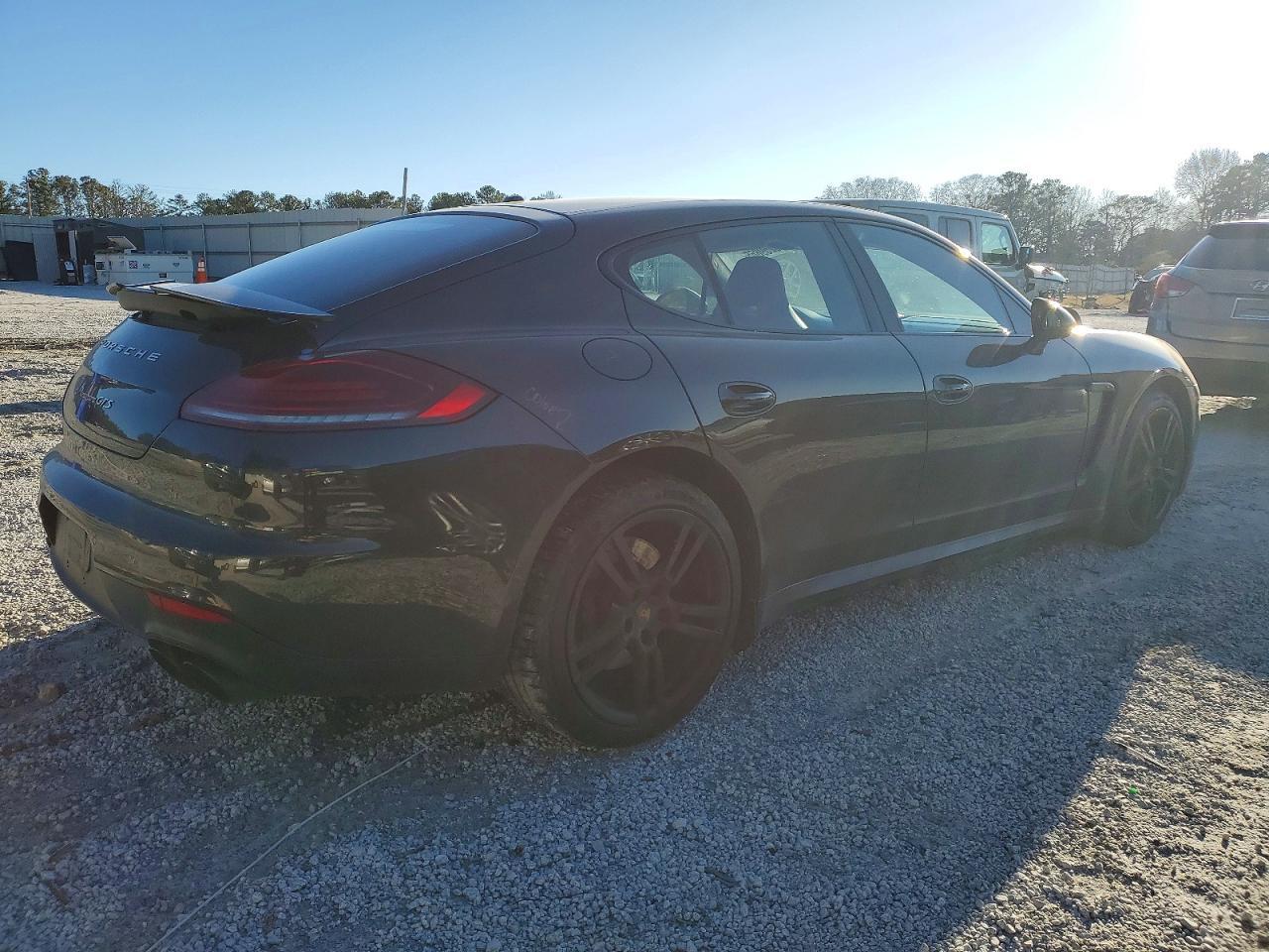 2014 PORSCHE Panamera