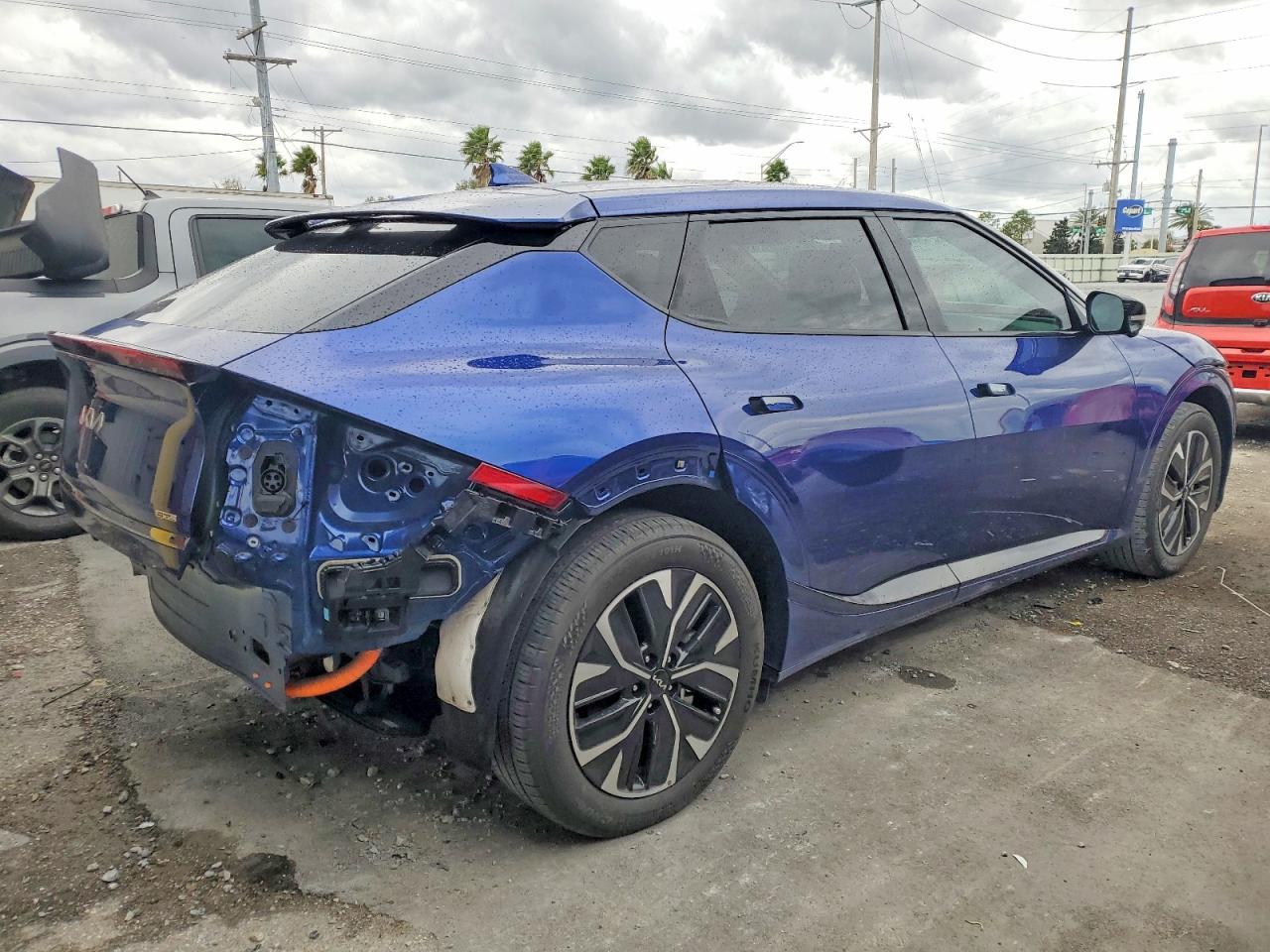 2023 KIA EV6