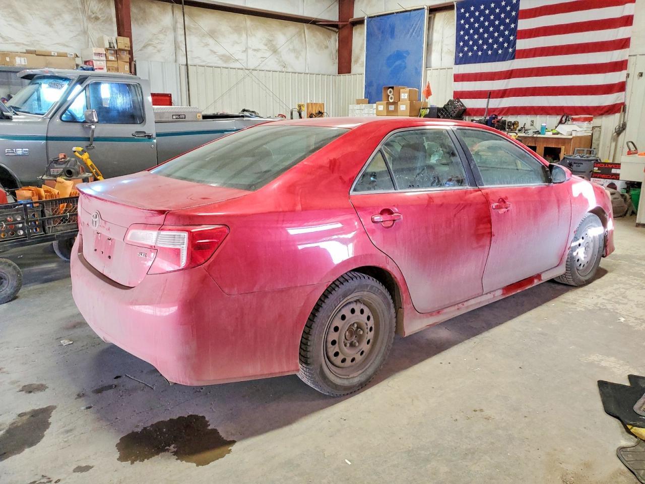 2014 TOYOTA CAMRY