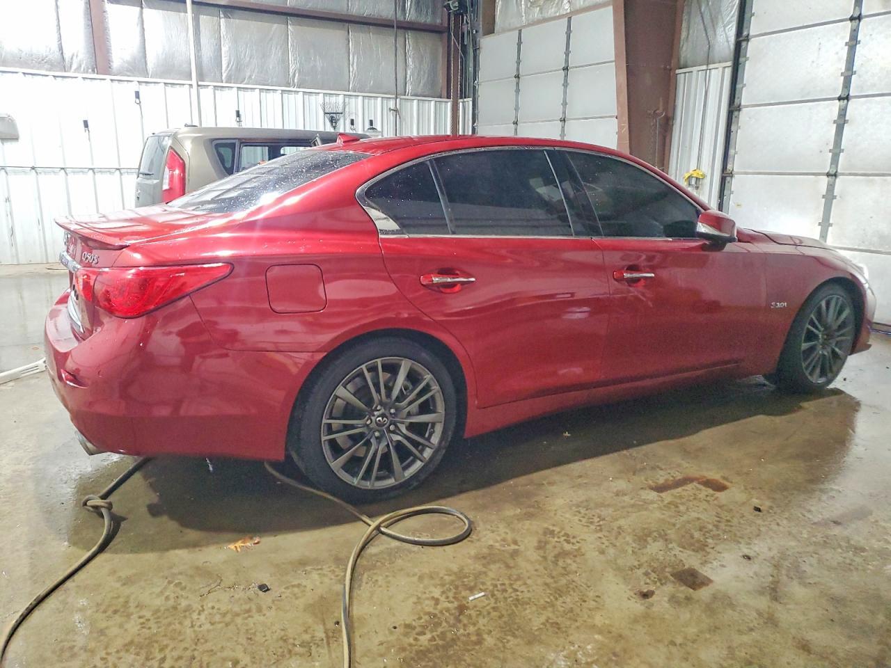 2016 INFINITI Q50