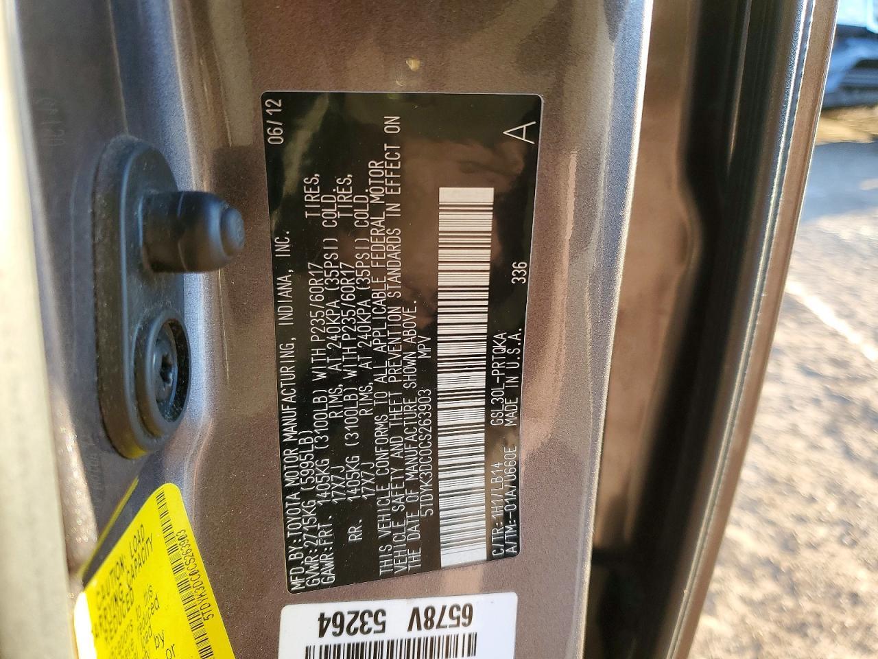 2012 TOYOTA SIENNA