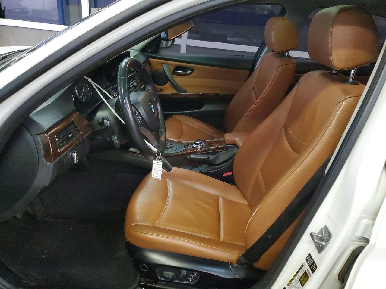 2011 BMW 3 SERIES