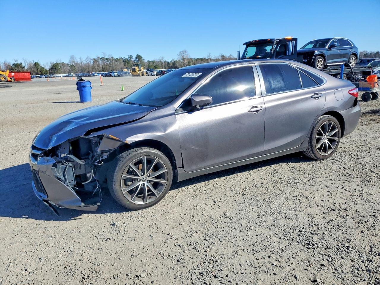 2015 TOYOTA CAMRY