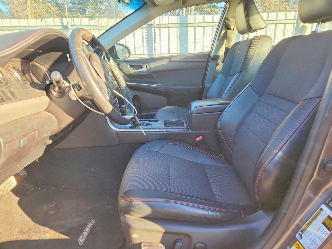 2016 TOYOTA CAMRY