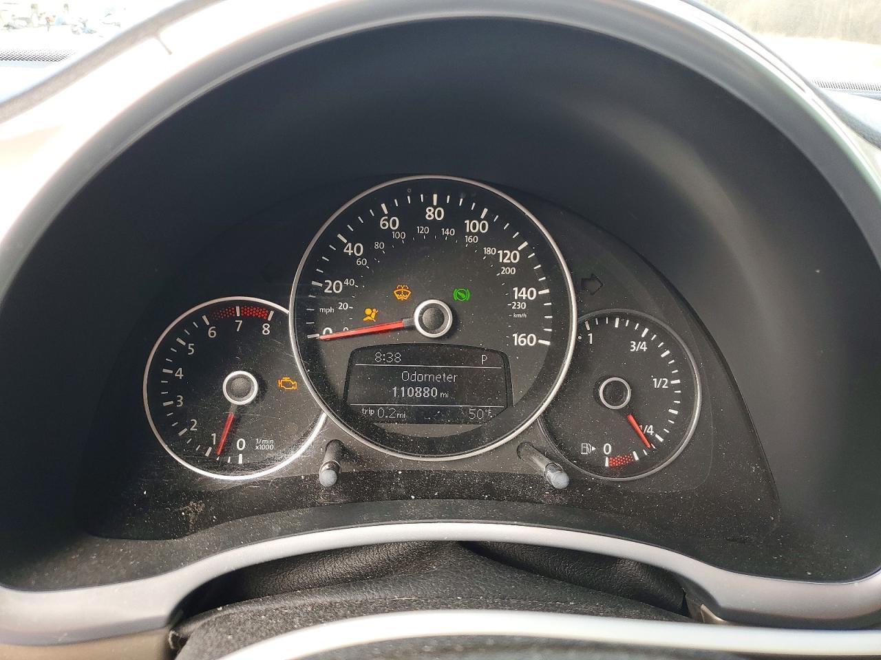 2012 VOLKSWAGEN Beetle