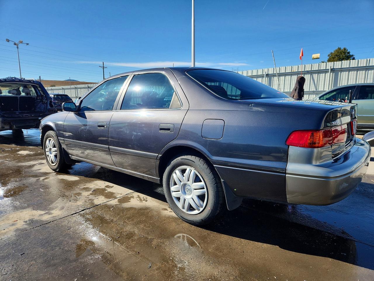 2001 TOYOTA CAMRY