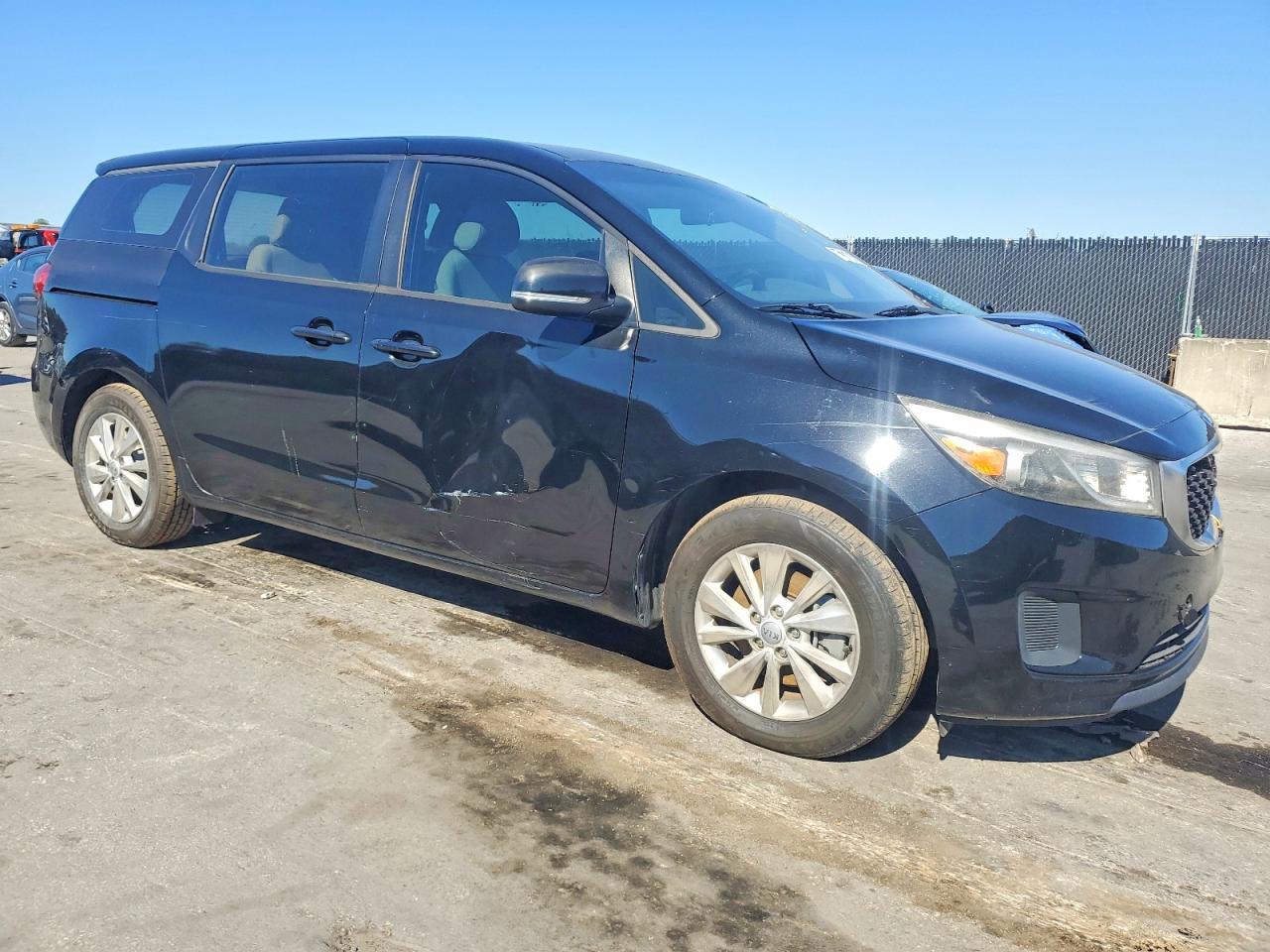 2017 KIA SEDONA