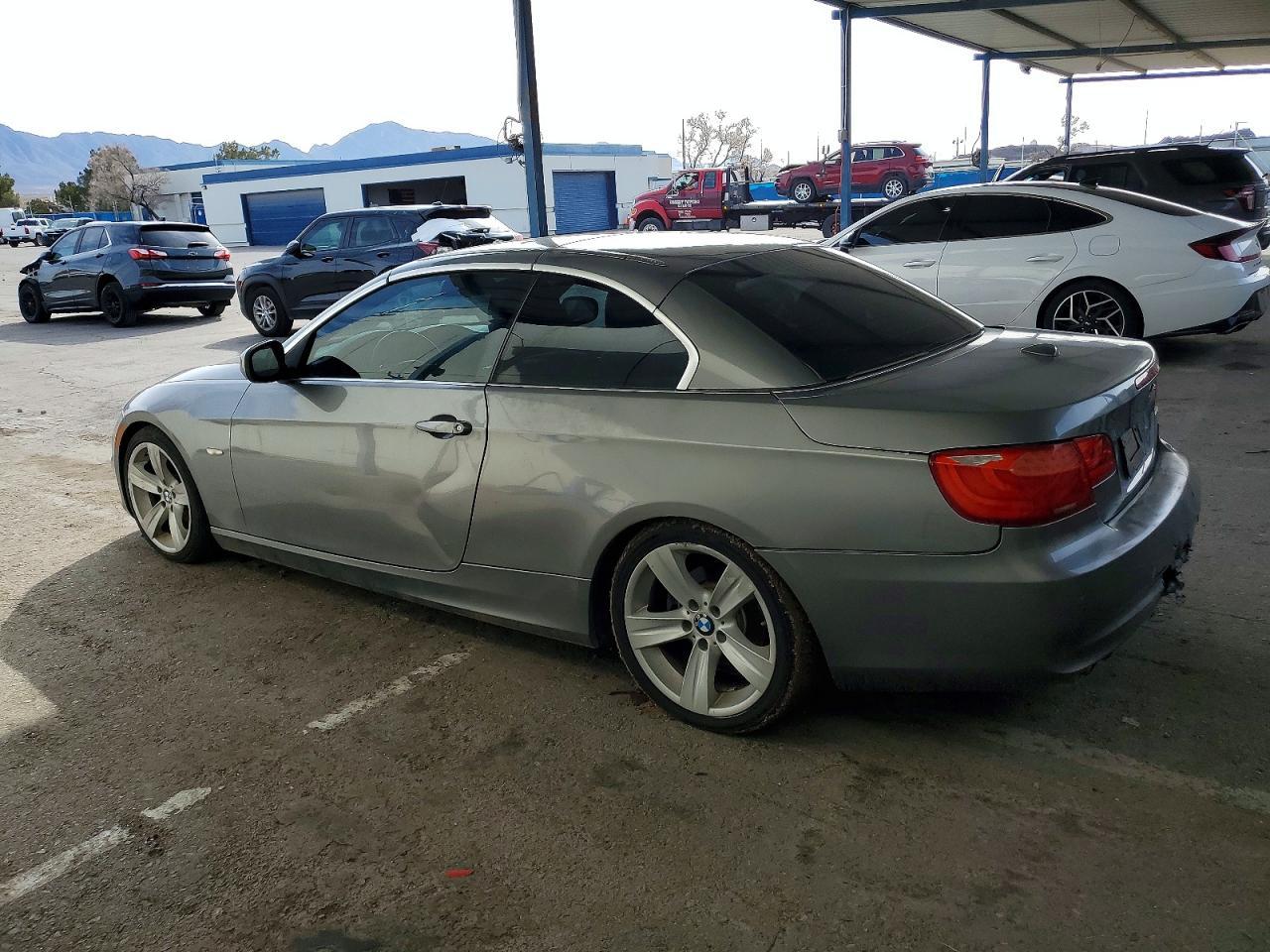 2011 BMW 3 SERIES