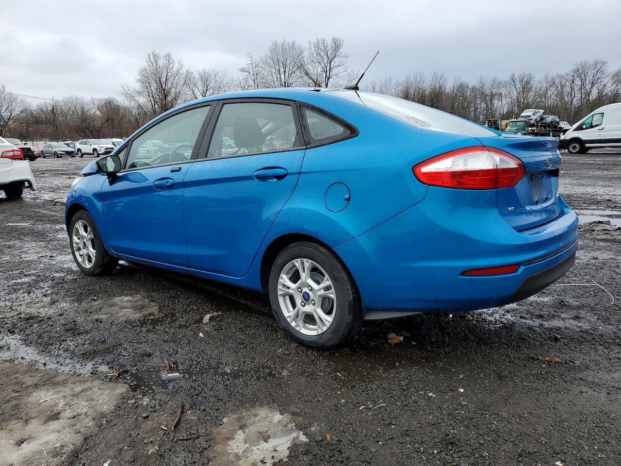 2016 FORD Fiesta