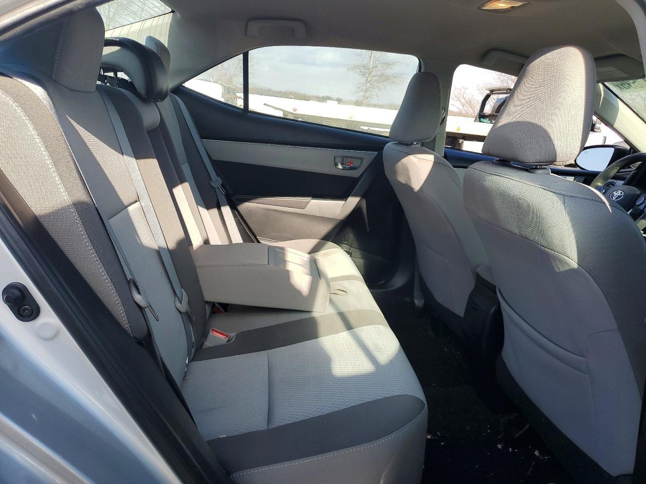 2017 TOYOTA COROLLA