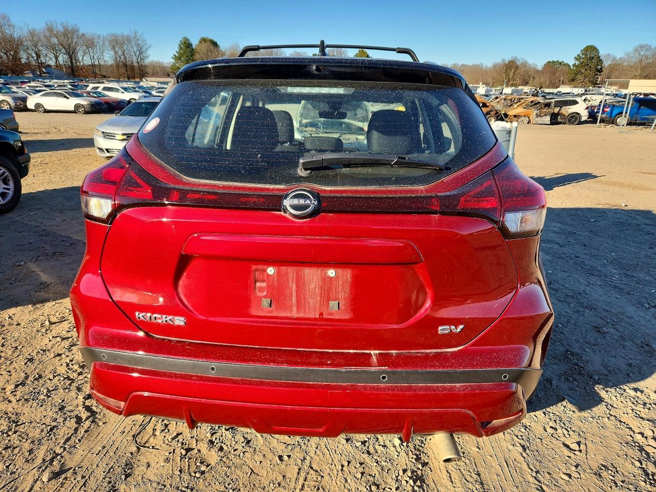 2024 NISSAN KICKS