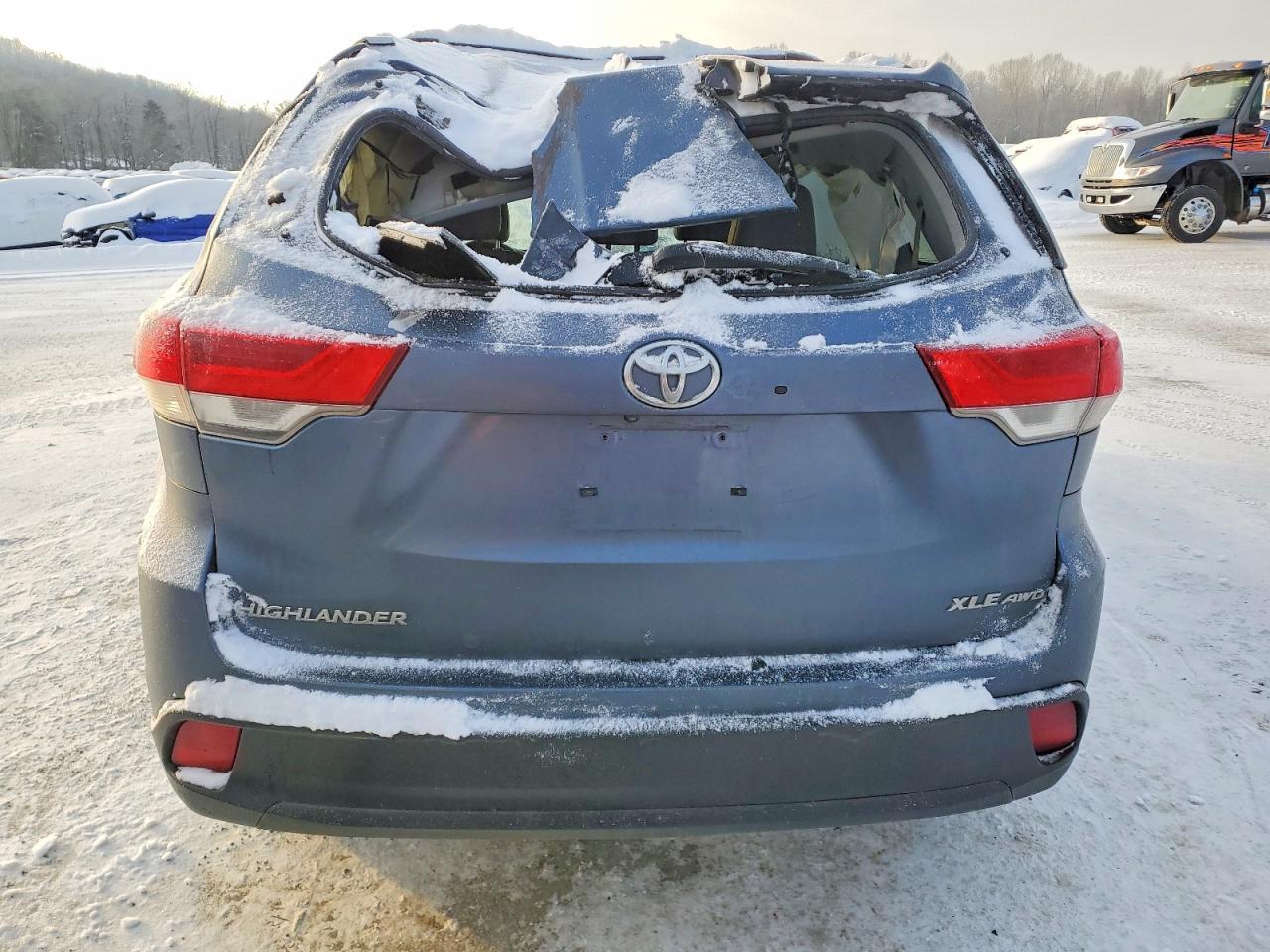 2019 TOYOTA HIGHLANDER