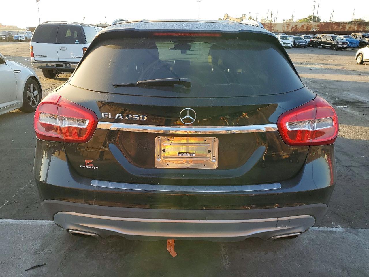 2016 MERCEDES-BENZ GLA-Class