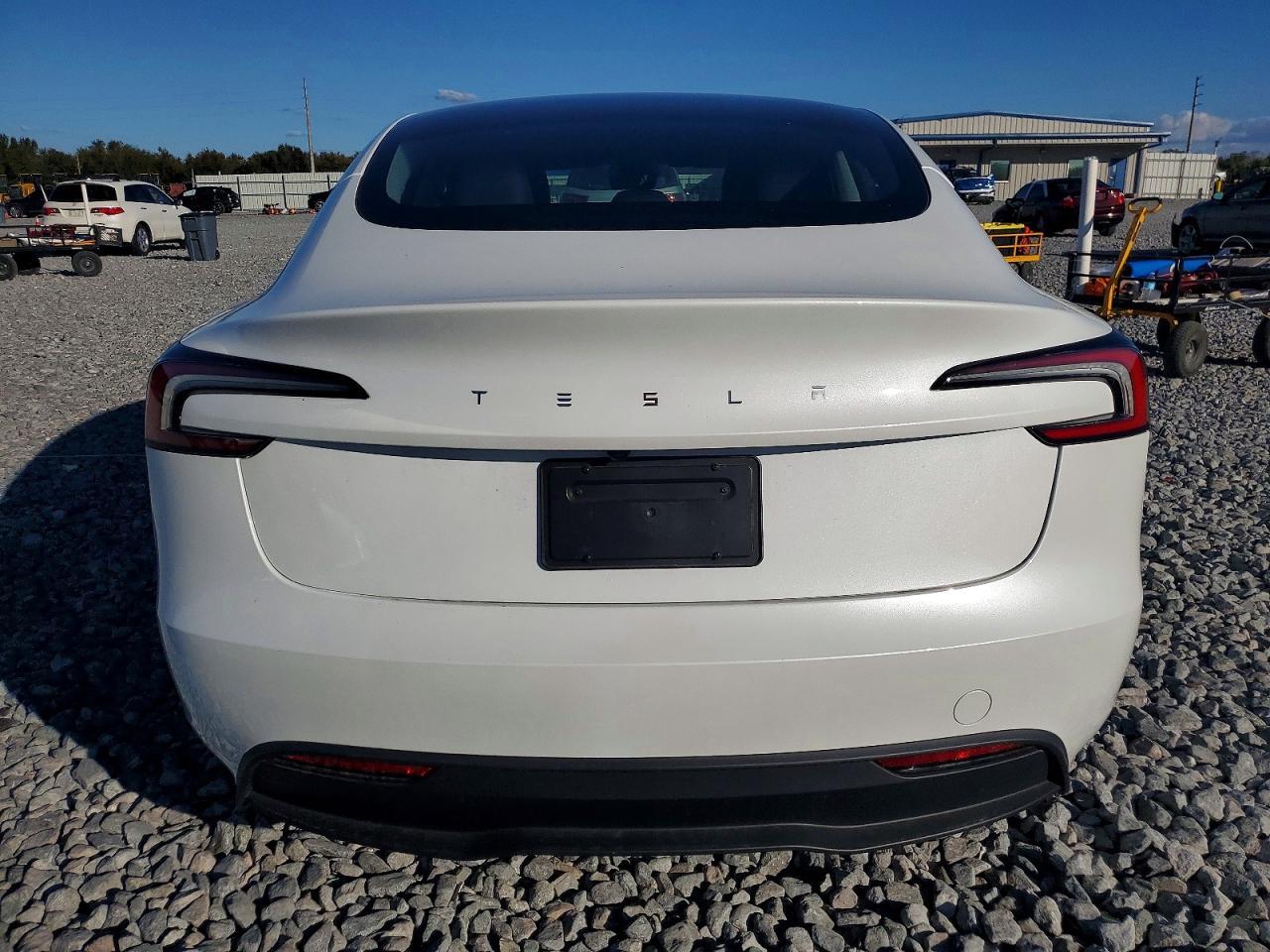 2025 TESLA MODEL 3