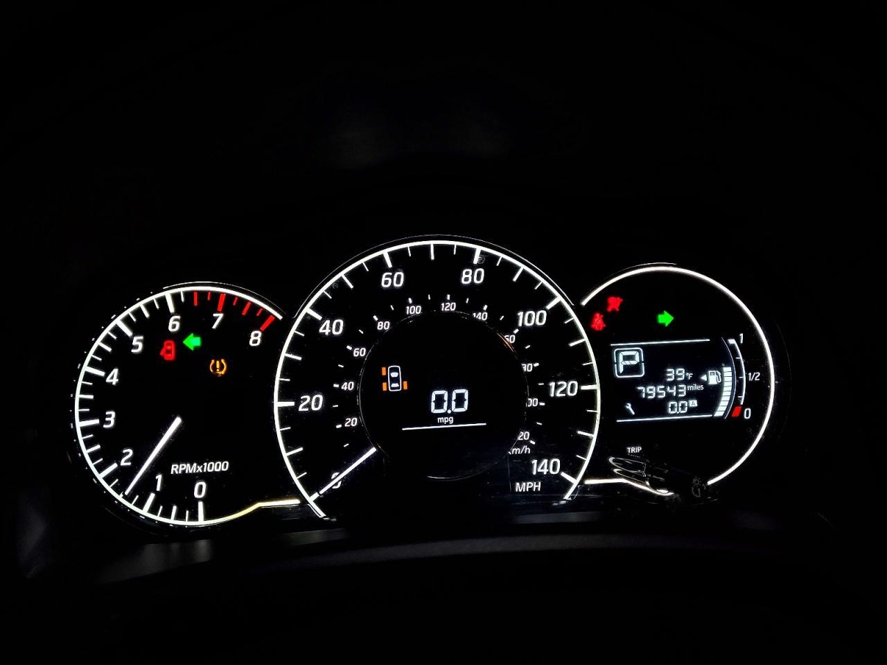 2016 NISSAN Versa Note