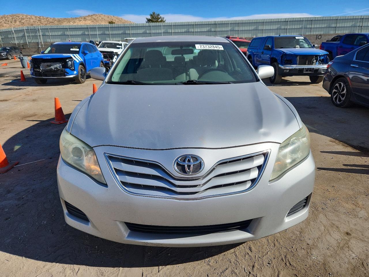 2011 TOYOTA CAMRY