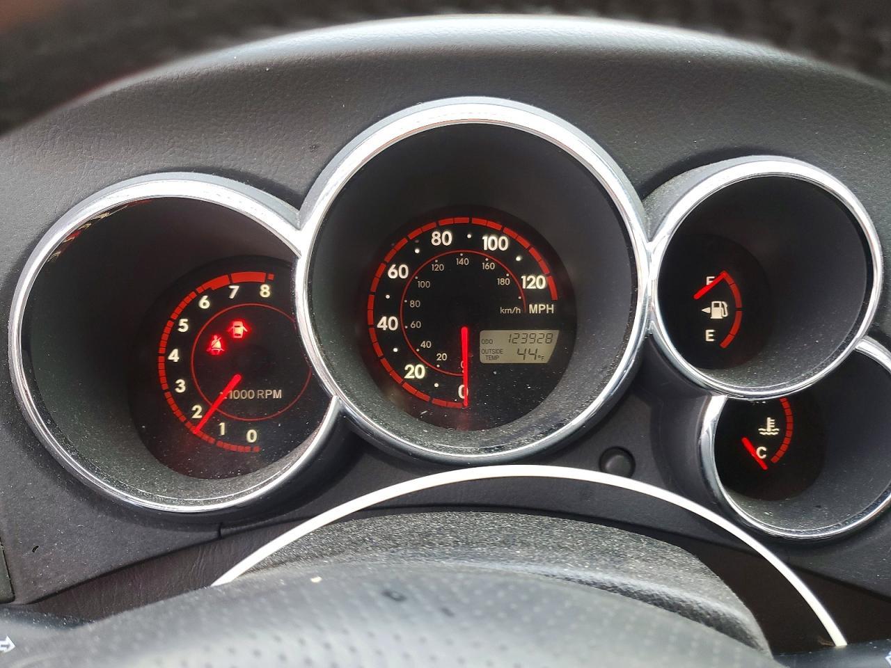 2006 TOYOTA COROLLA