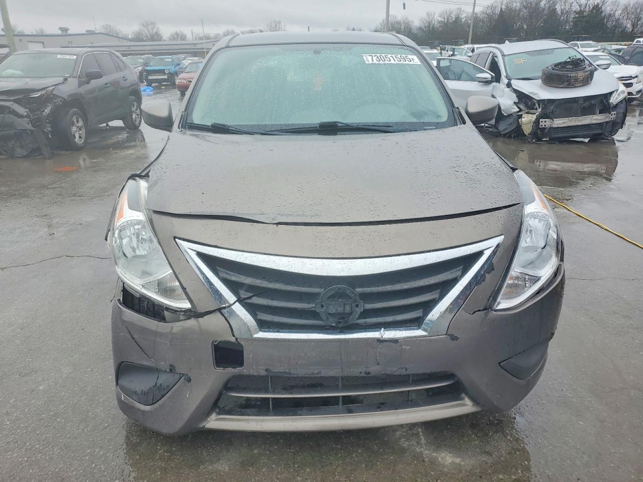2017 NISSAN VERSA