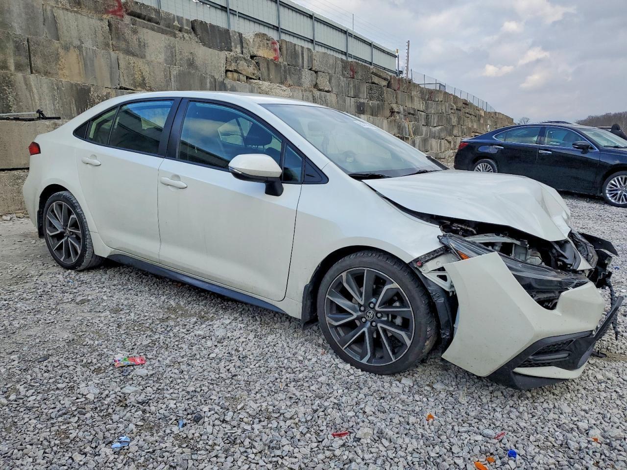 2021 TOYOTA COROLLA