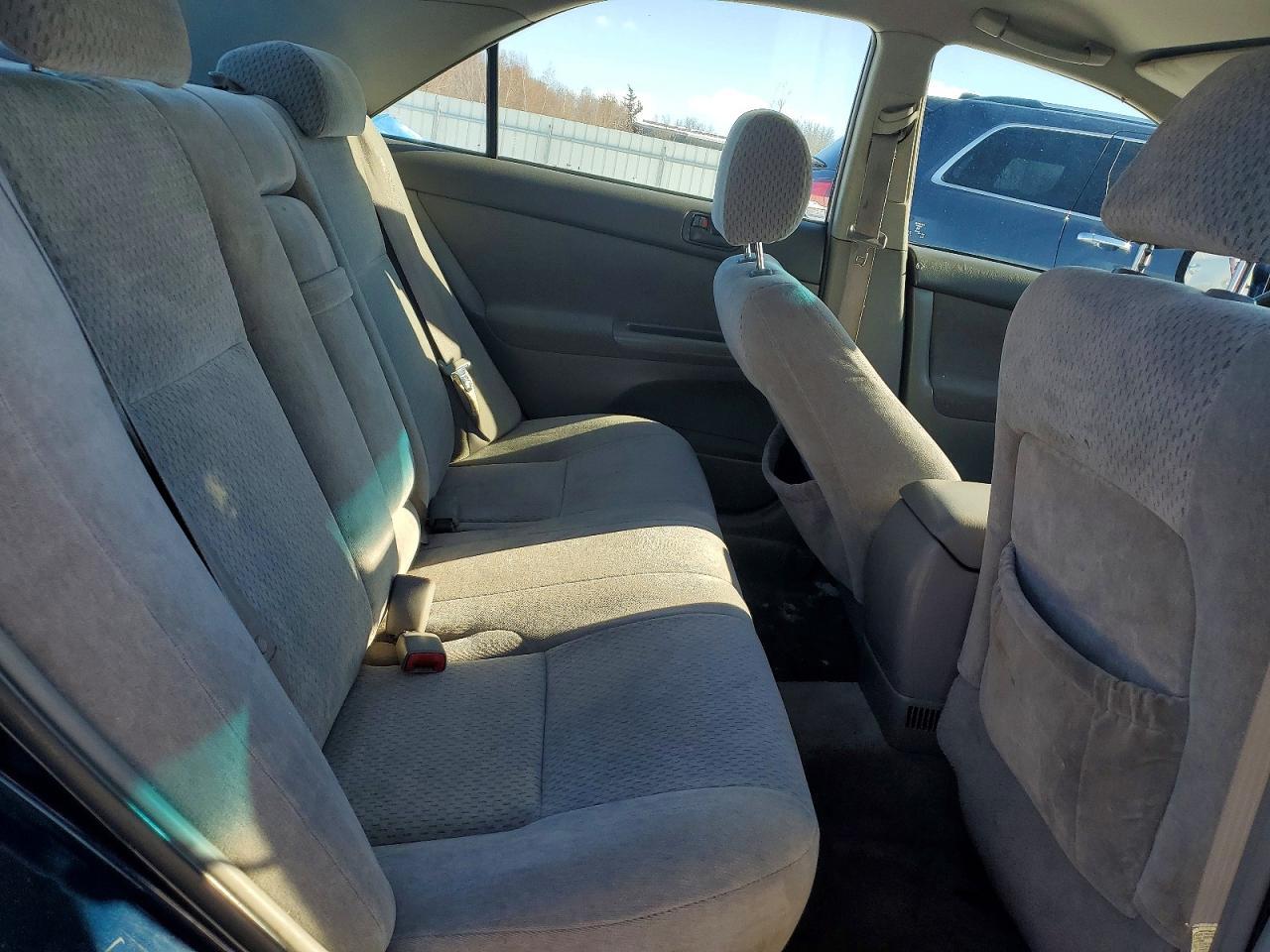 2004 TOYOTA CAMRY