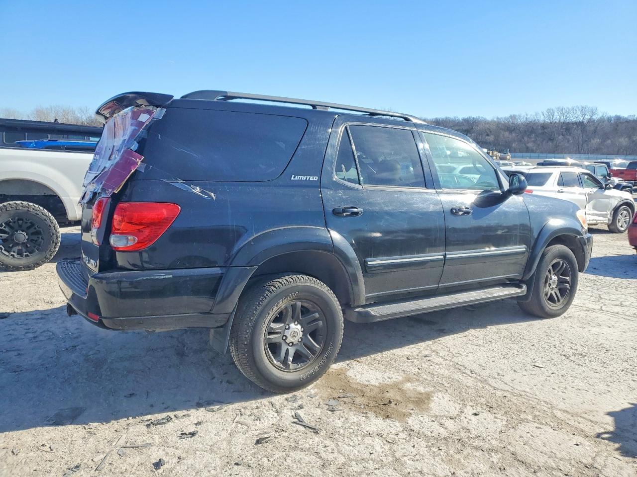 2005 TOYOTA Sequoia