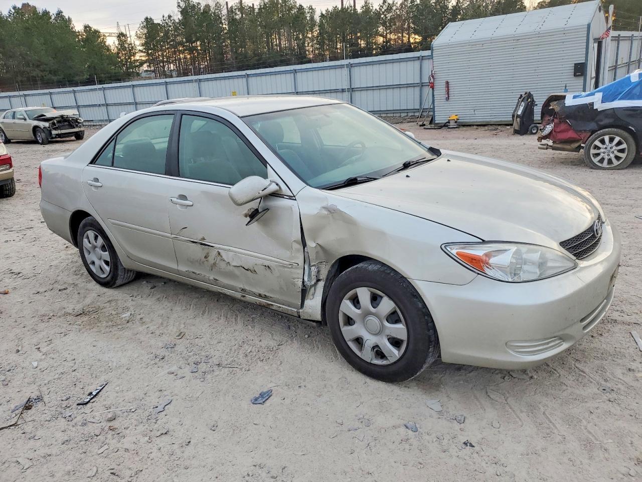 2004 TOYOTA CAMRY
