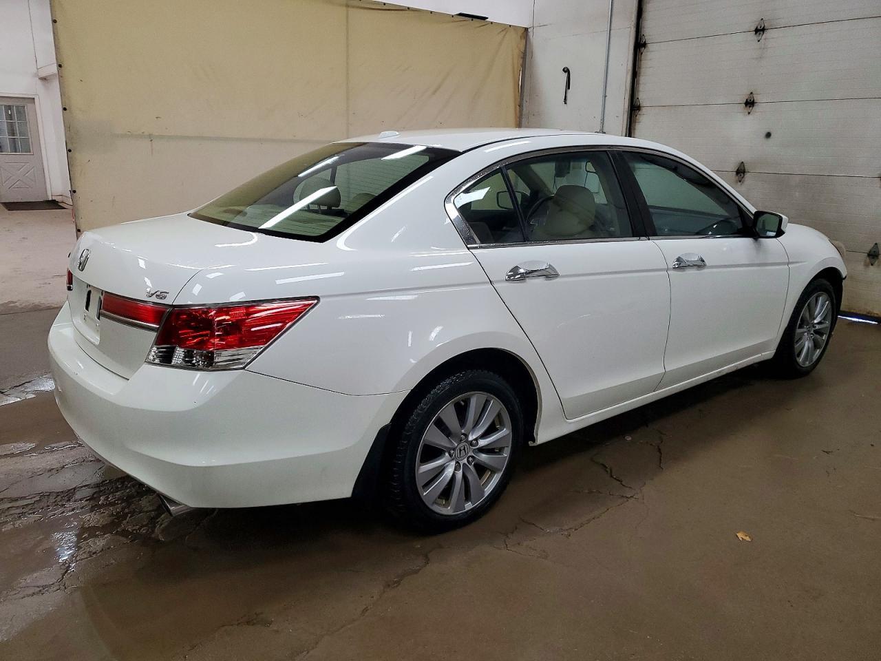 2011 HONDA ACCORD