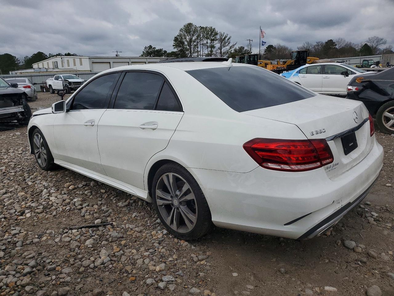2016 MERCEDES-BENZ E-Class