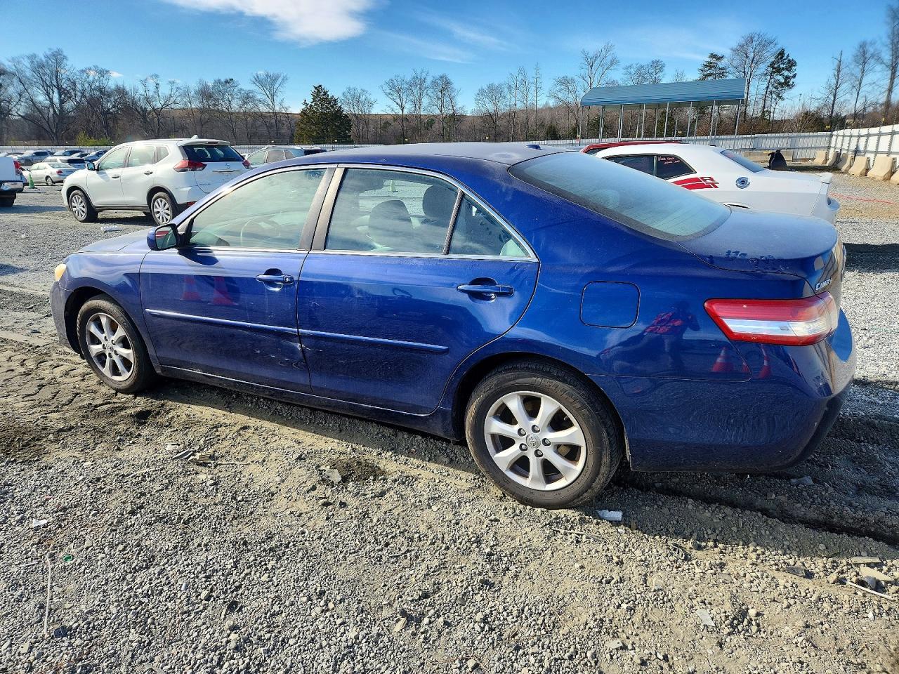 2011 TOYOTA CAMRY