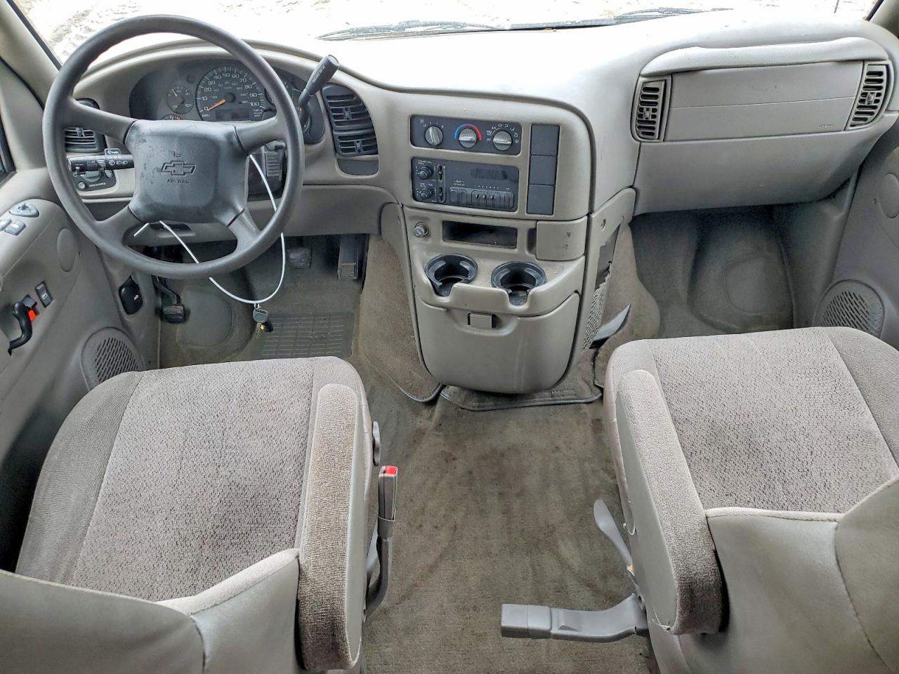 2004 CHEVROLET Astro