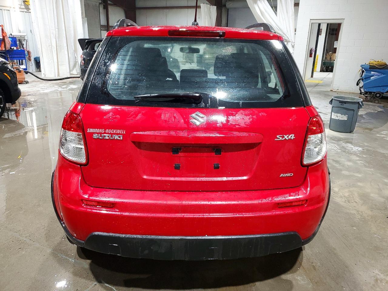 2011 SUZUKI SX4