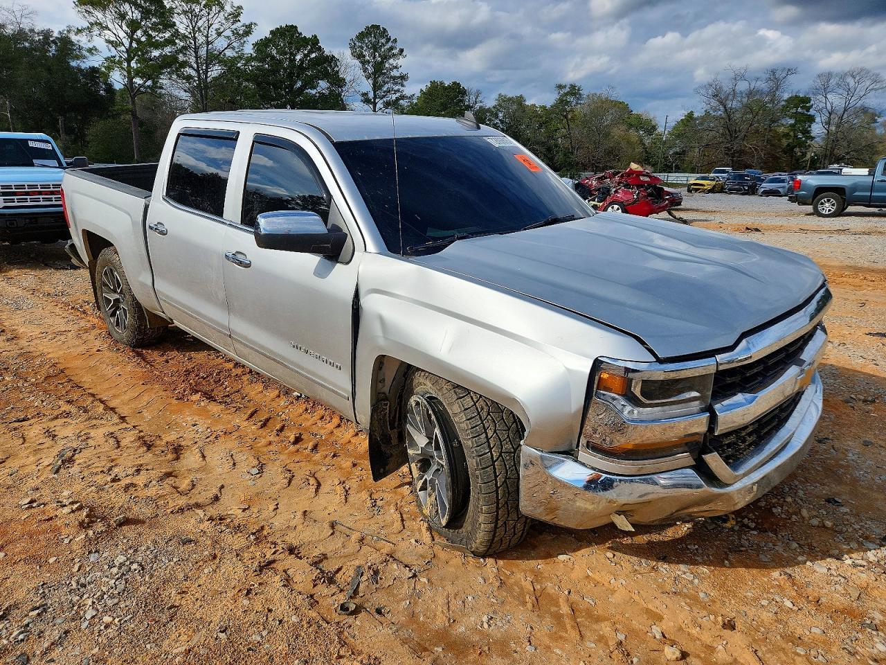 2018 CHEVROLET Silverado