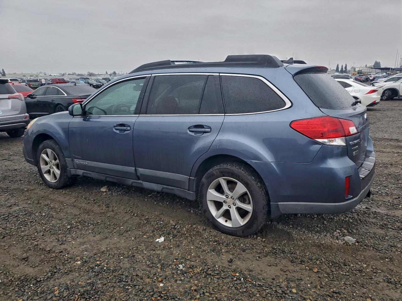 2014 SUBARU Outback