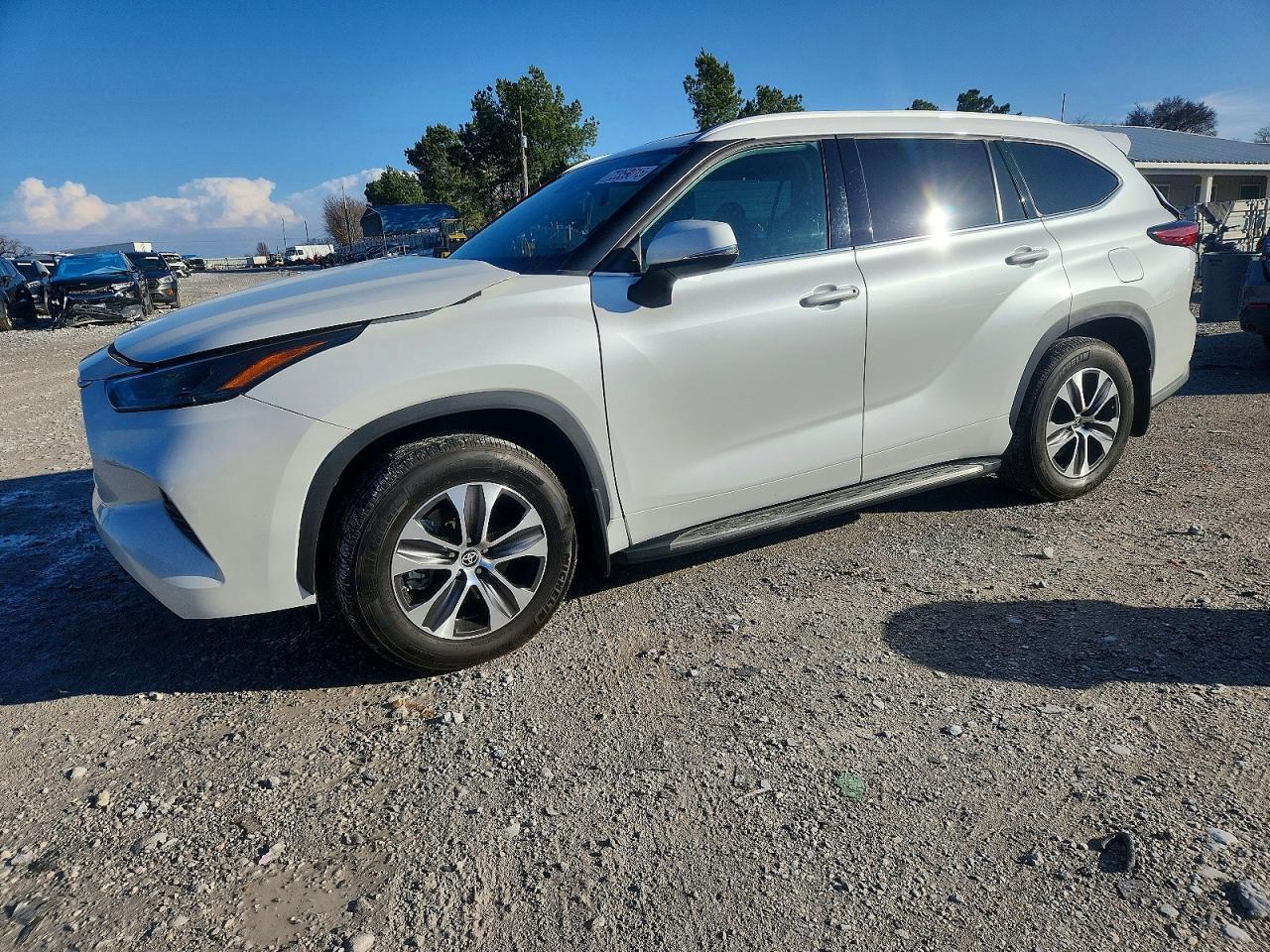 2022 TOYOTA HIGHLANDER
