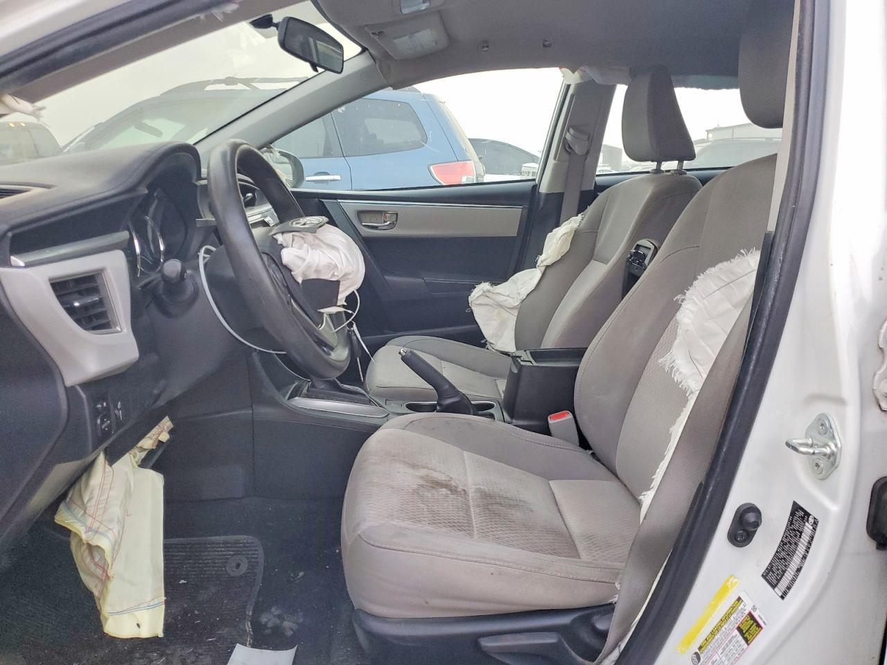 2015 TOYOTA COROLLA