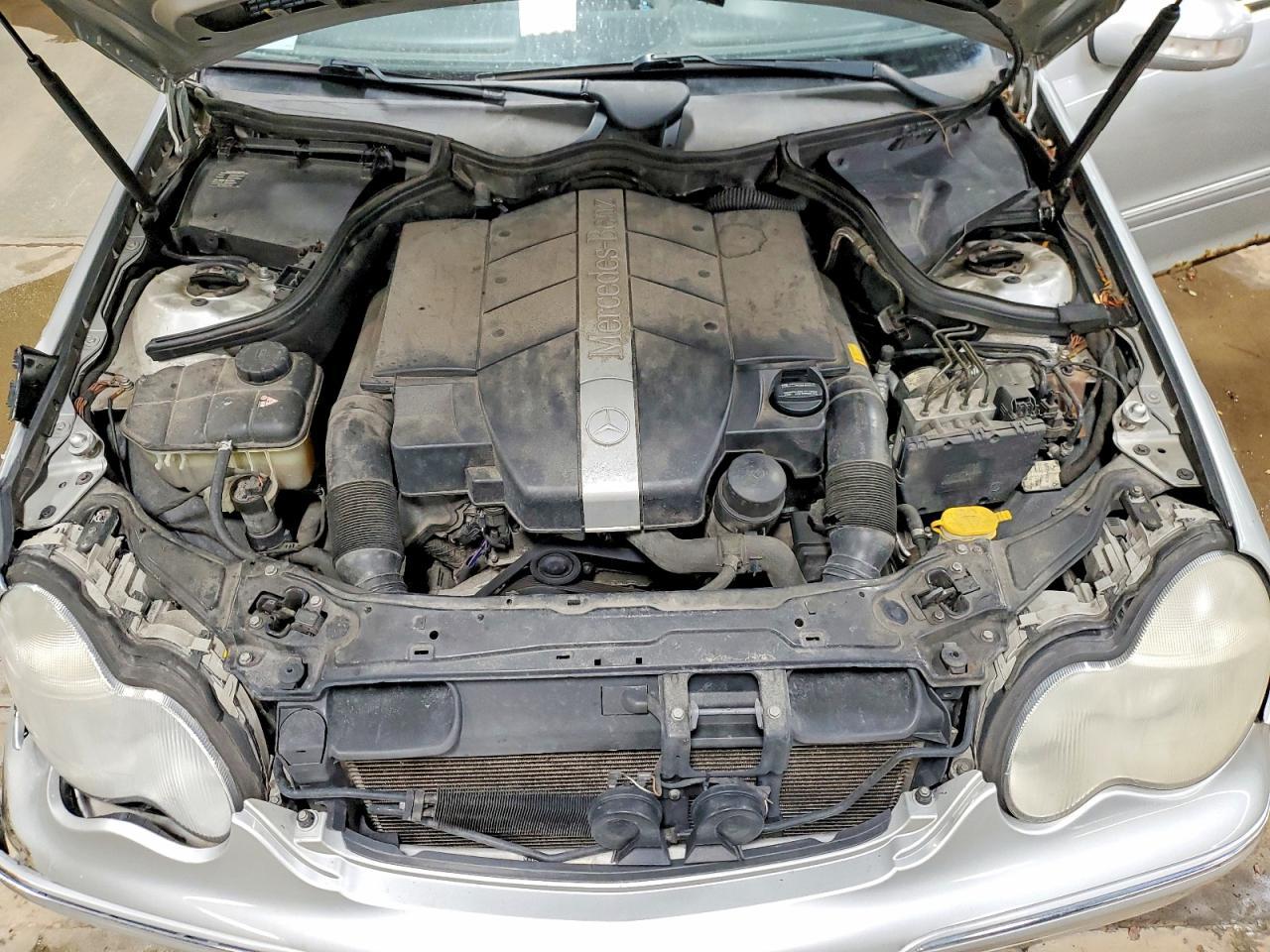 2002 MERCEDES-BENZ C-CLASS