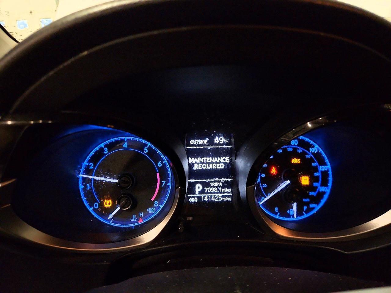2015 TOYOTA COROLLA