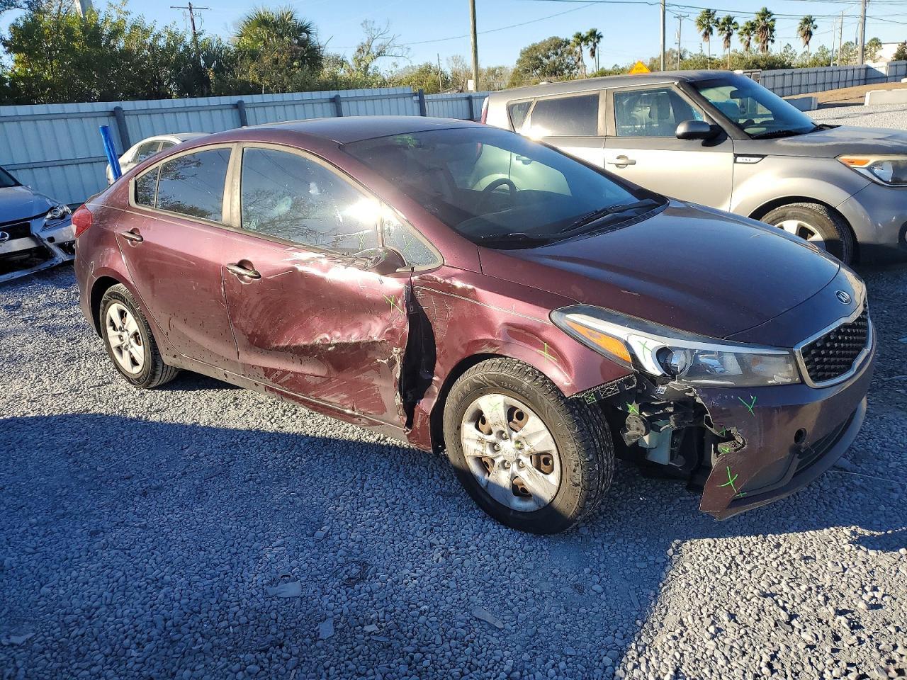 2017 KIA FORTE