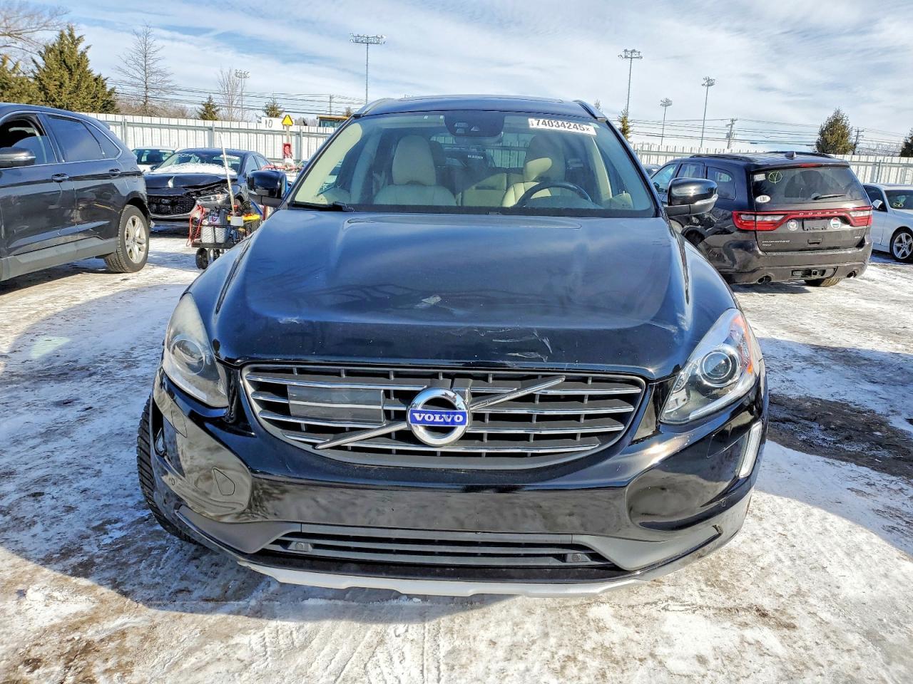 2016 VOLVO XC60