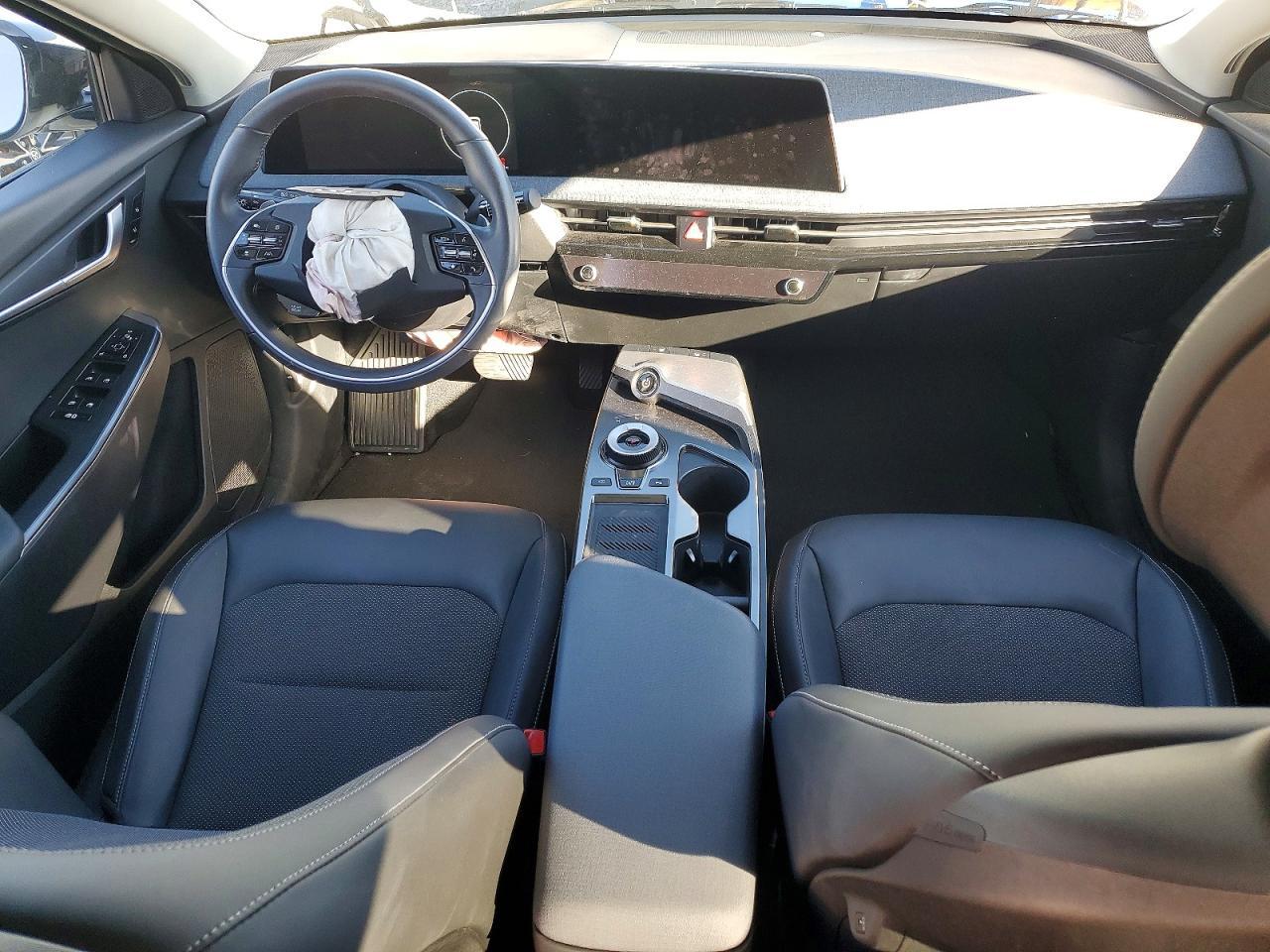 2023 KIA EV6