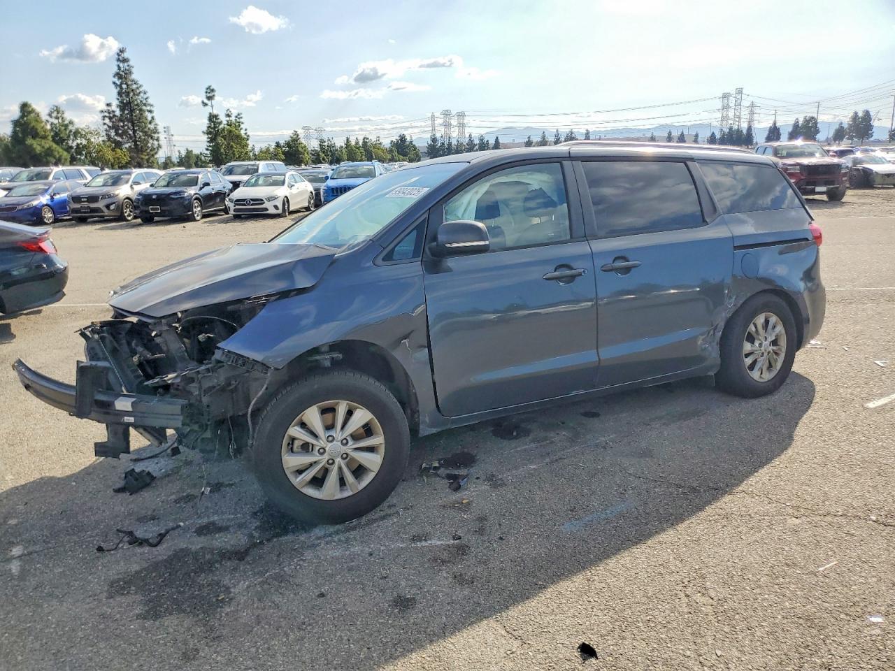2016 KIA SEDONA