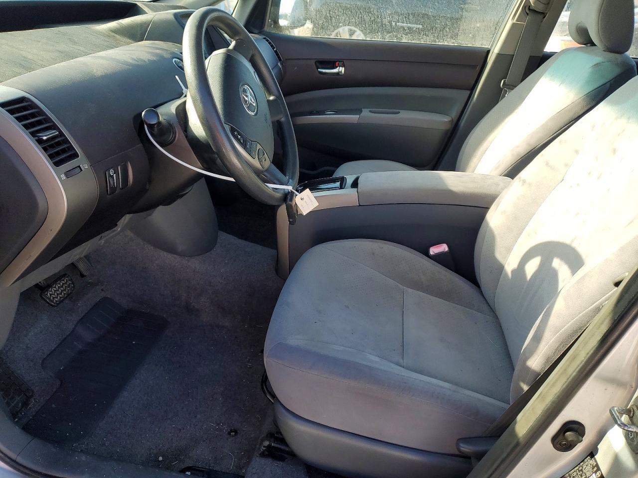 2004 TOYOTA PRIUS